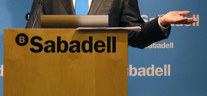 © Reuters. Sabadell vende su filial de banca comercial en EEUU por 967 mlns euros