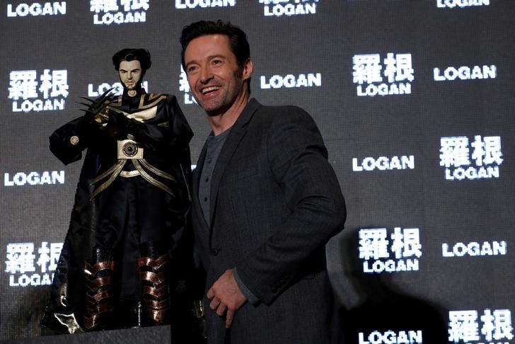 © Reuters. Hugh Jackman posa em lançamento asiático de 'Logan' em Taiwan