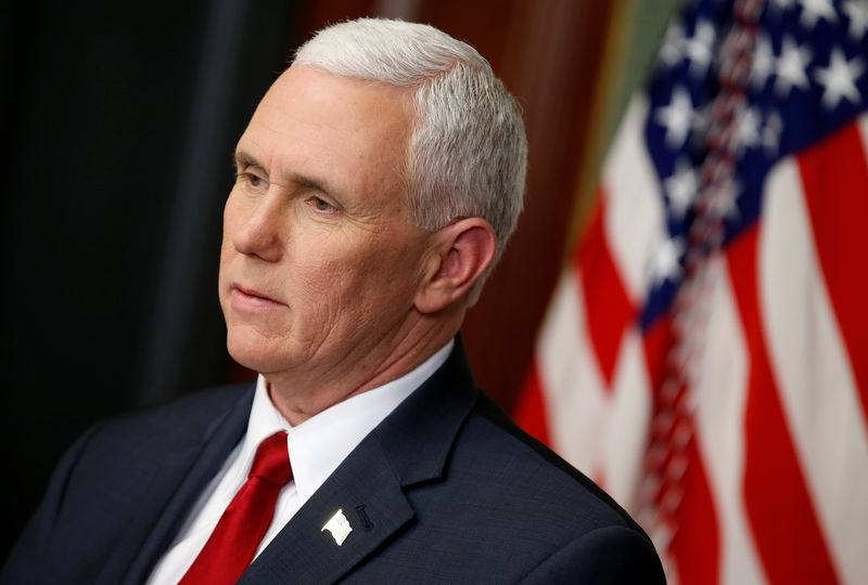 © Reuters. Pence speaks before swearing in Zinke to be Secretary of the Interior, in Washington