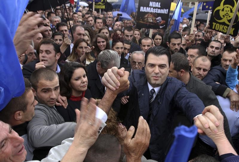 © Reuters. خلافات حول الإصلاحات والانتخابات تقوض فرص ألبانيا للانضمام للاتحاد الأوروبي