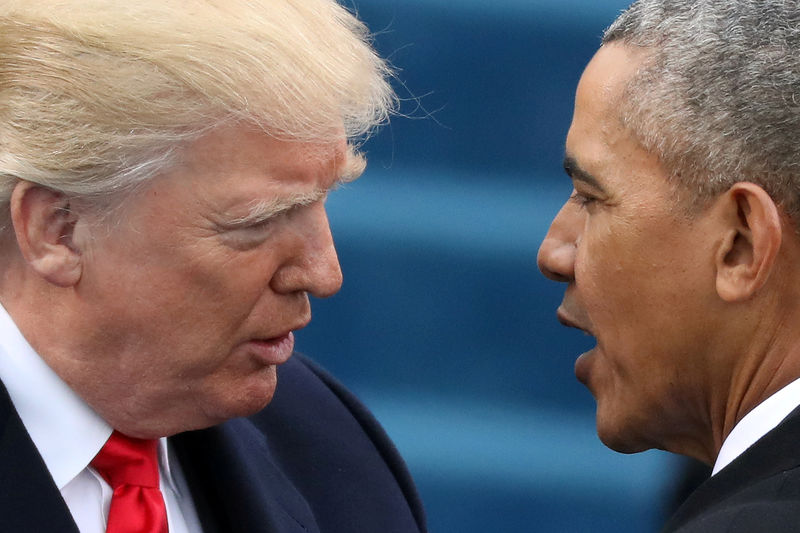 © Reuters. FILE PHOTO:  U.S. President Barack Obama greets President-elect Donald Trump at inauguration ceremonies swearing in Trump as president on the West front of the U.S. Capitol in Washington, U.S.