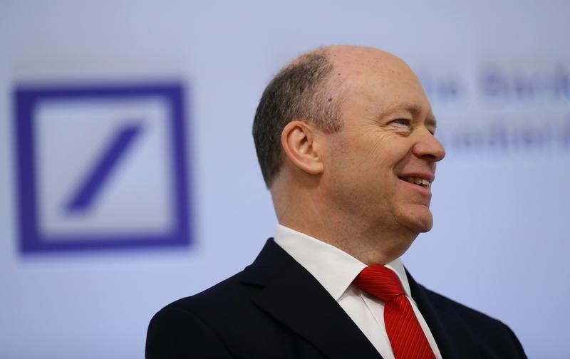 © Reuters. Deutsche Bank anuncia una ampliación de capital de 8.000 millones de euros