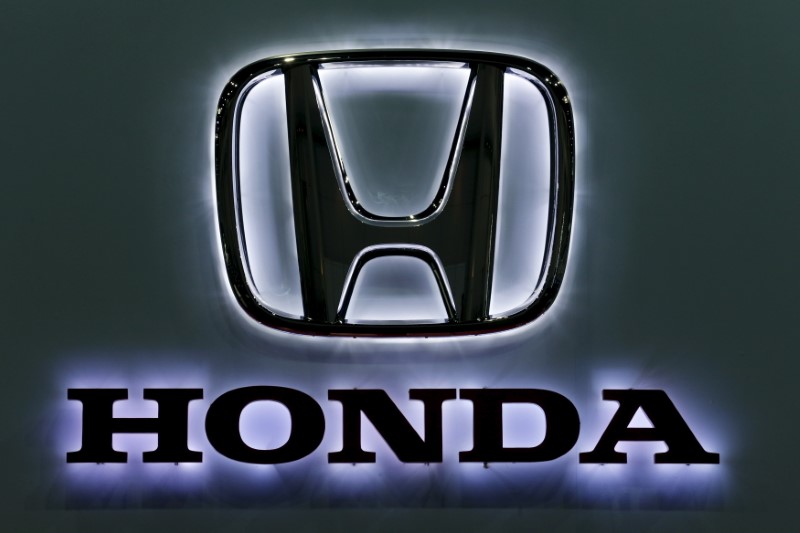 © Reuters. The logo of Honda Motor is pictured at at the 37th Bangkok International Motor Show in Bangkok