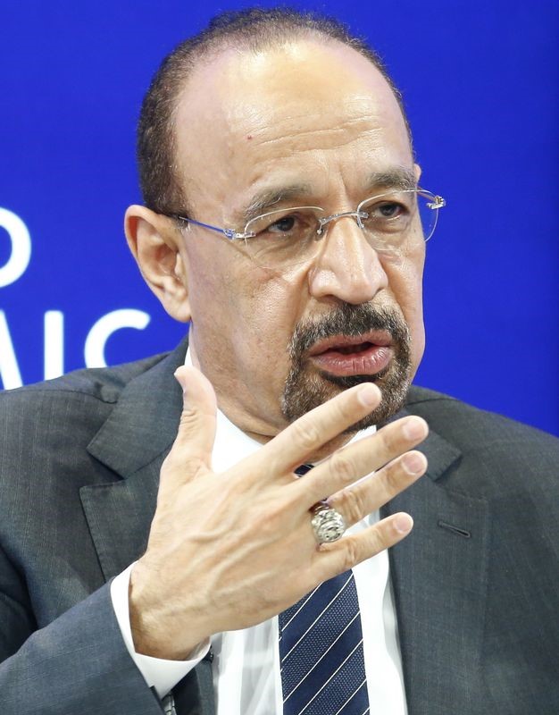 © Reuters. وزير الطاقة السعودي يقول العوامل الأساسية لسوق النفط تتحسن
