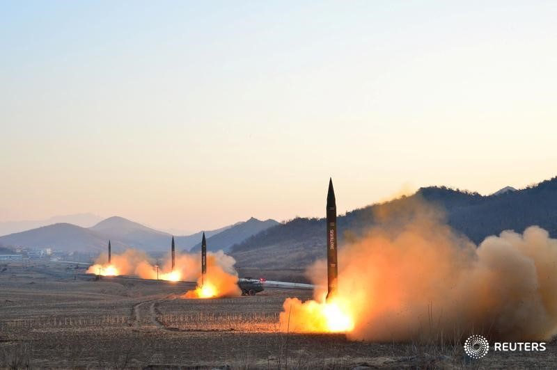 © Reuters. مجلس الأمن يدين إطلاق الصواريخ الكورية الشمالية