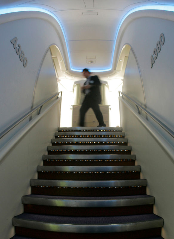 © Reuters. FILE PHOTO: Interior view shows the stairs between two decks in the Airbus A380 at Frankfurt Airport