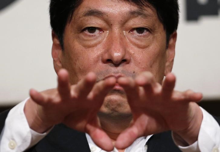 © Reuters. Ex-ministro da Defesa do Japão Itsunori Onodera durante discurso em Tóquio