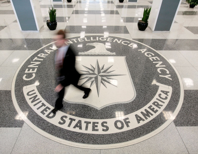 © Reuters. FILE PHOTO - The lobby of the CIA Headquarters Building in Langley