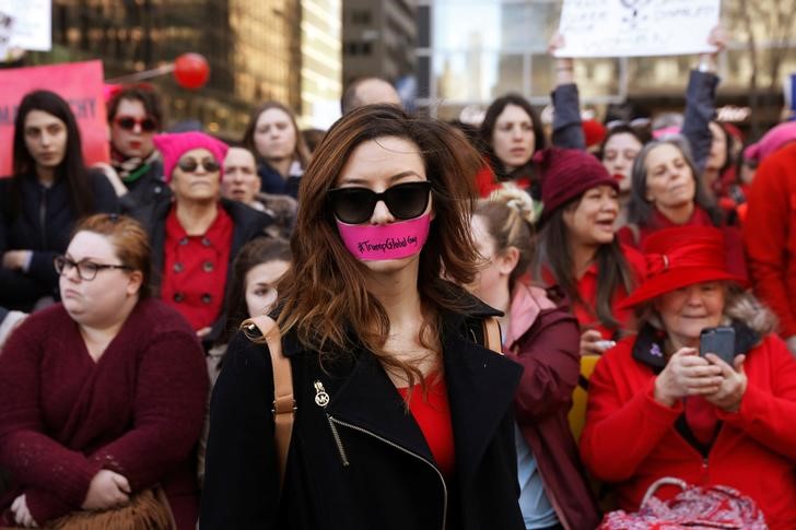 © Reuters. Mulheres protestam em Nova York