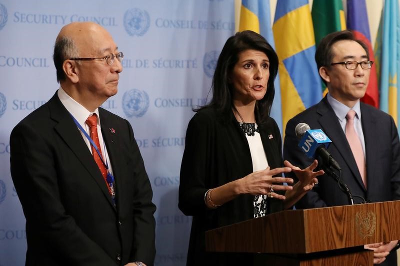 © Reuters. سفيرة أمريكا بالأمم المتحدة: علينا العمل على إخراج إيران من سوريا