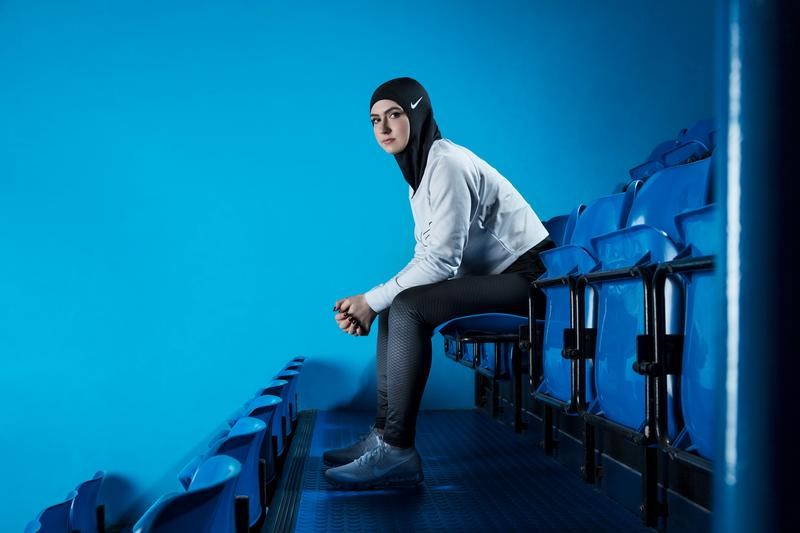 © Reuters. نايكي تنوي طرح حجاب مخصص للمسلمات في المسابقات الرياضية