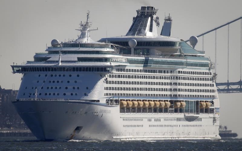 © Reuters. Royal Caribbean's cruise ship Explorer of the Seas arrives back at Bayonne