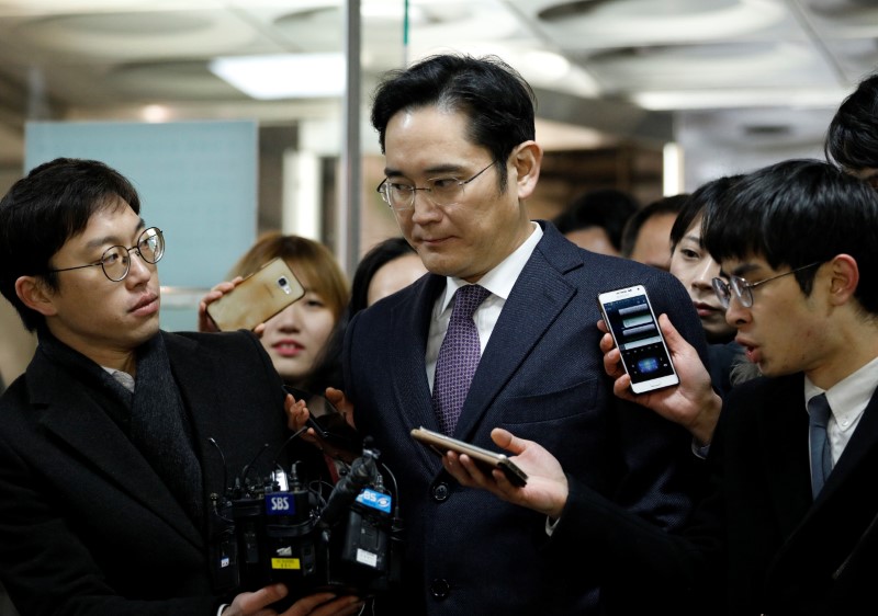 © Reuters. El presidente de Samsung niega los cargos al inicio del 