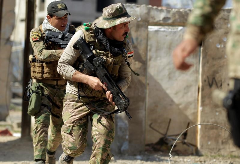 © Reuters. العراق يهدف لإخراج الدولة الإسلامية من الموصل في غضون شهر