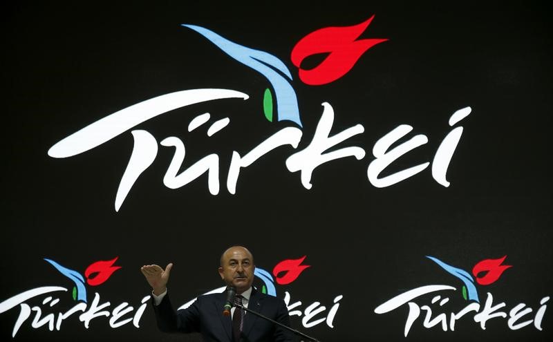 © Reuters. Varias ciudades europeas frenan actos de campaña para referéndum en Turquía