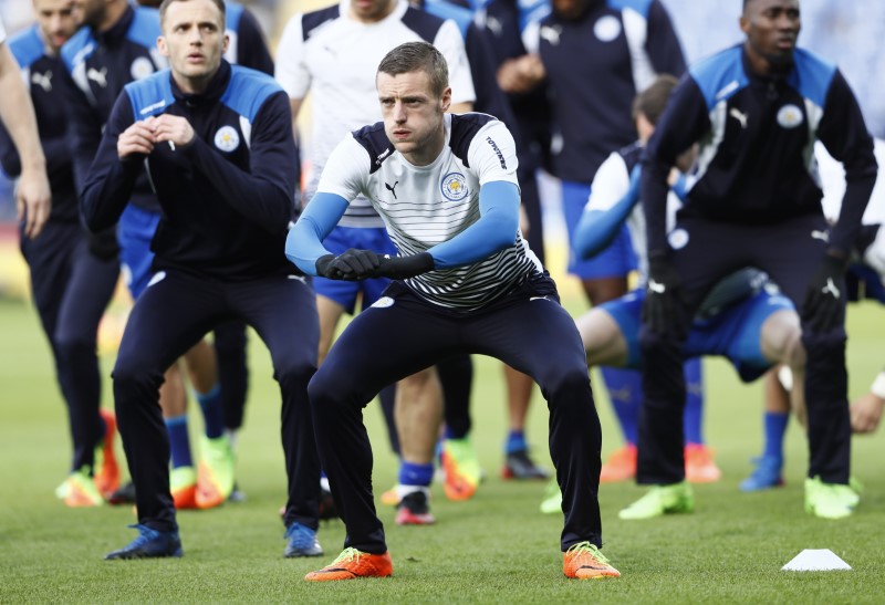 © Reuters. Leicester City's Jamie Vardy during the warm up before the game