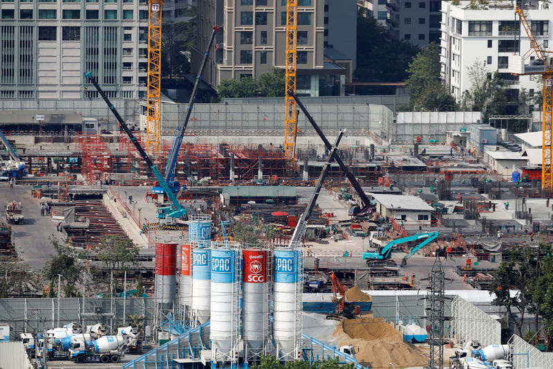 © Reuters. A construction site is seen in central Bangkok