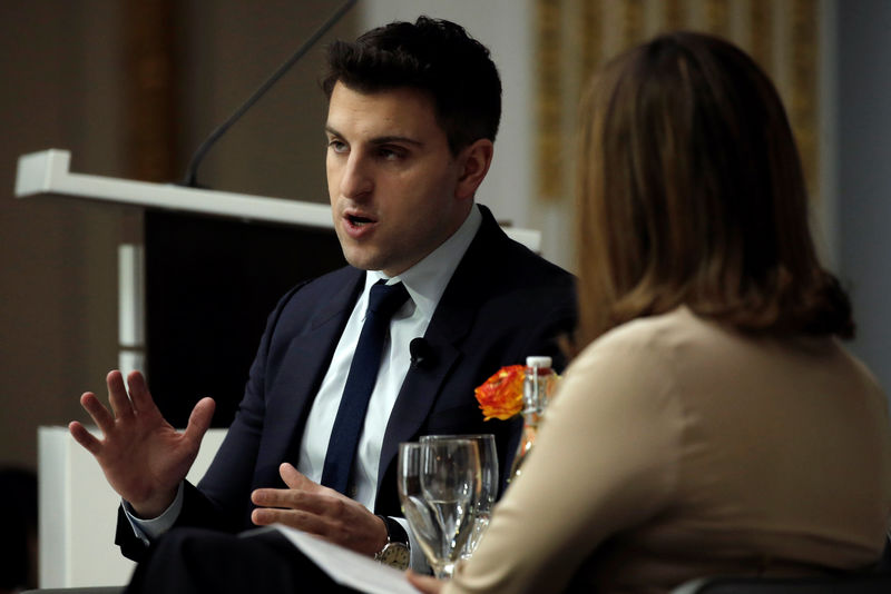 © Reuters. Brian Chesky, CEO and Co-founder of Airbnb, speaks to the Economic Club of New York at a luncheon at the New York Stock Exchange (NYSE) in New York