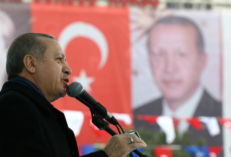 © Reuters. الرئيس التركي: اعتذار هولندا غير كاف وسنفرض مزيدا من العقوبات