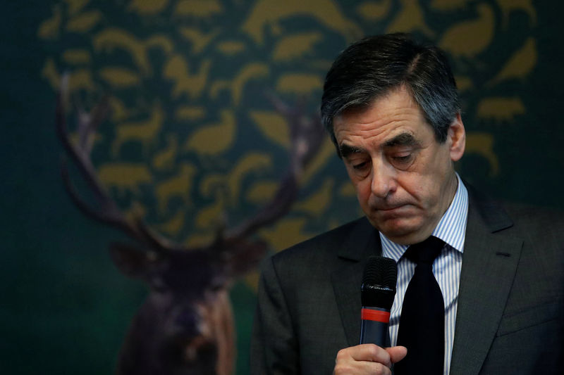 © Reuters. FRANÇOIS FILLON A ÉTÉ MIS EN EXAMEN