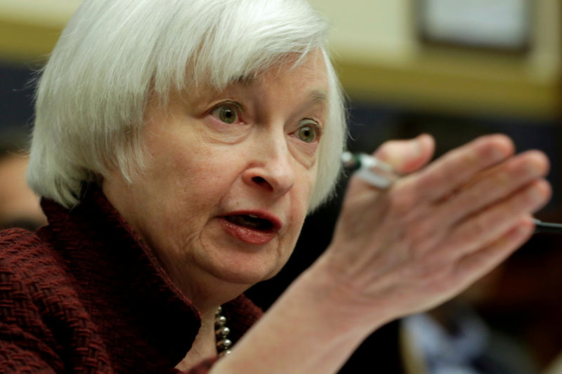 © Reuters. FILE PHOTO - Federal Reserve Chair Janet Yellen delivers semiannual monetary policy testimony