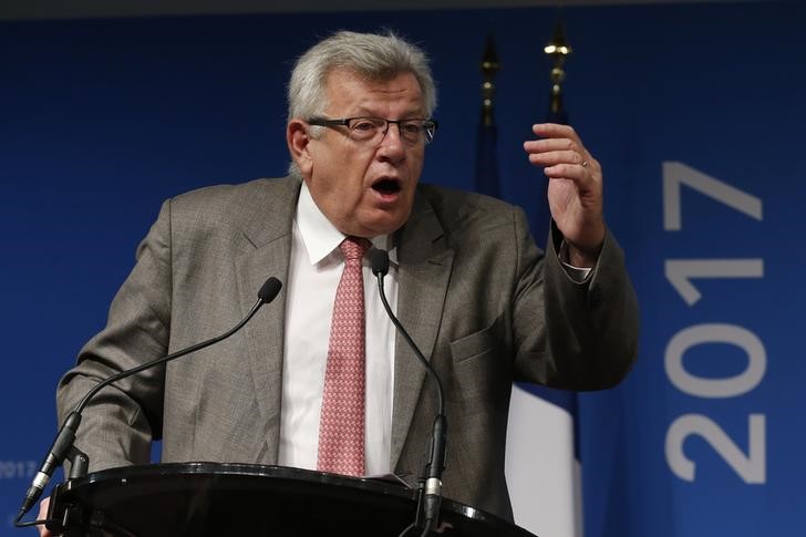 © Reuters. ECKERT PRÉVOIT UN DÉFICIT PUBLIC CONFORME AUX PRÉVISIONS