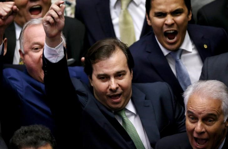 © Reuters. Rodrigo Maia comemora eleição para presidente da Câmara dos Deputados