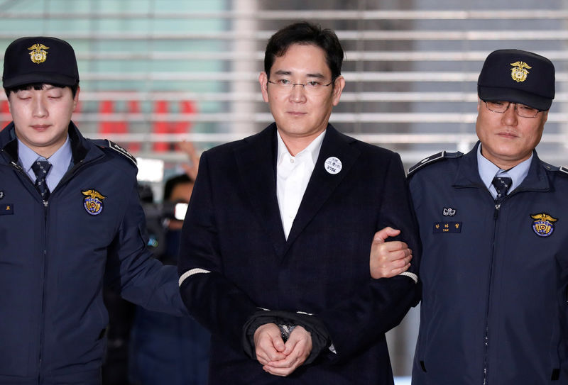 South Korea court reassigns Samsung chief's case amid questions about judge's connections