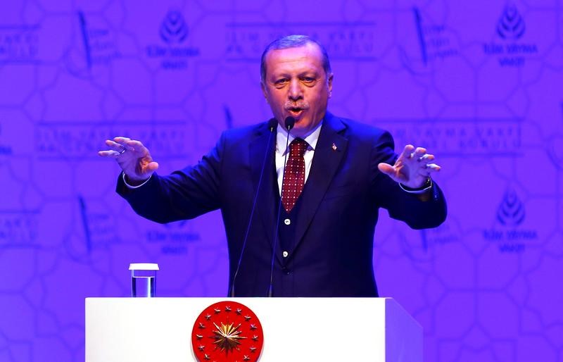 © Reuters. Alemania dice que las comparaciones nazis de Erdogan son inaceptables