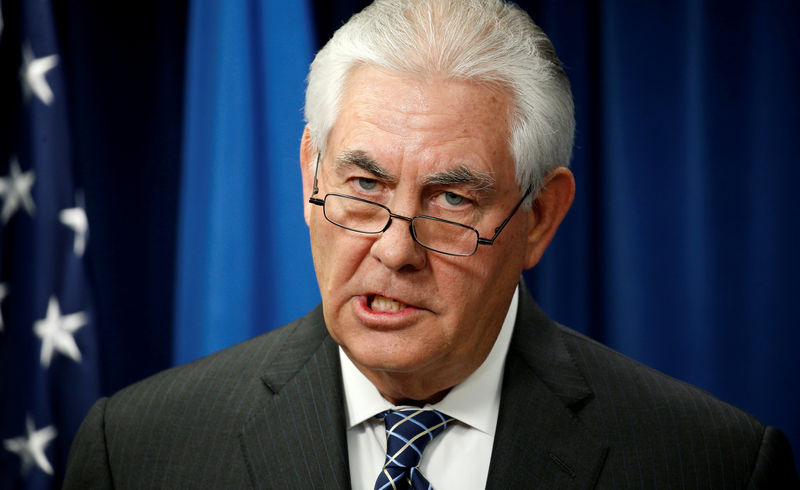 © Reuters. FILE PHOTO - Secretary of State Rex Tillerson delivers remarks on issues related to visas and travel