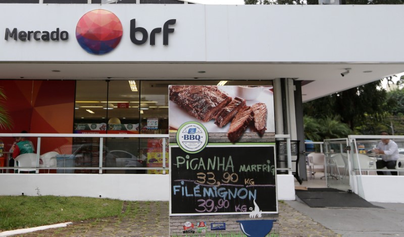 © Reuters. Corea del Sur levanta prohibición de ventas de carne de pollo de brasileña BRF