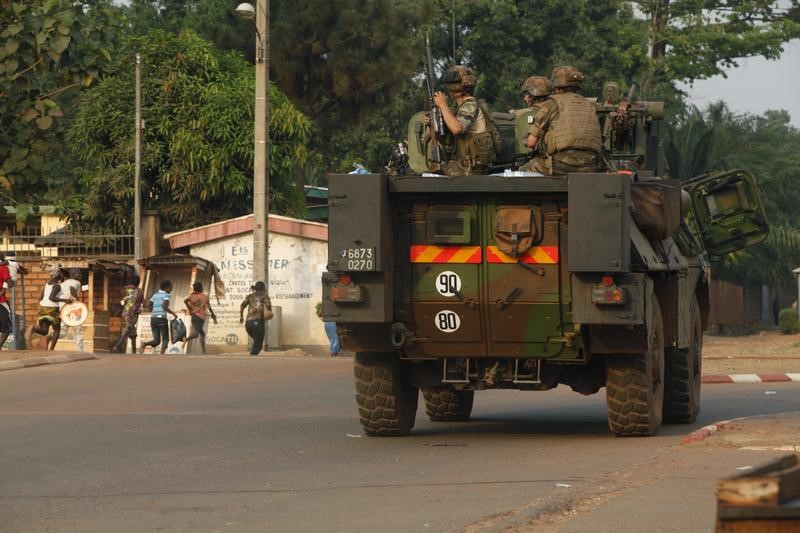 © Reuters. NON LIEU REQUIS DANS L'AFFAIRE DES SOLDATS DE SANGARIS