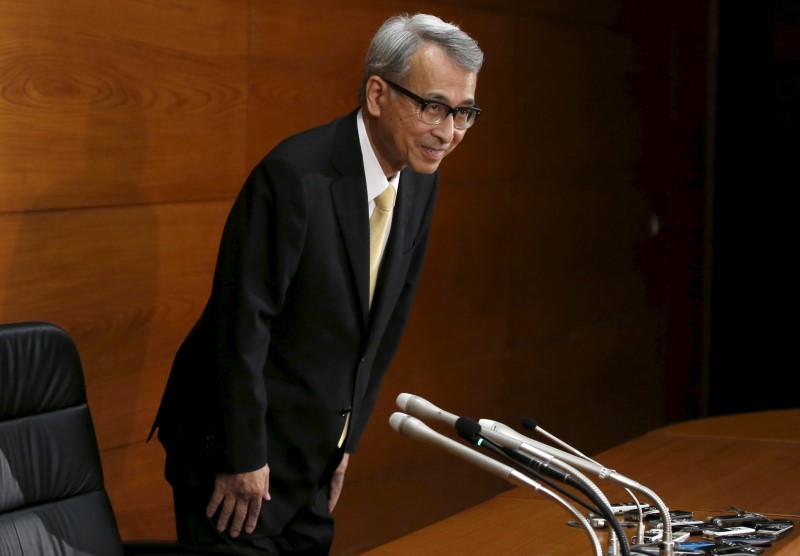 © Reuters. Newly-appointed BOJ board member Funo arrives at his inauguration news conference at the BOJ headquarters in Tokyo