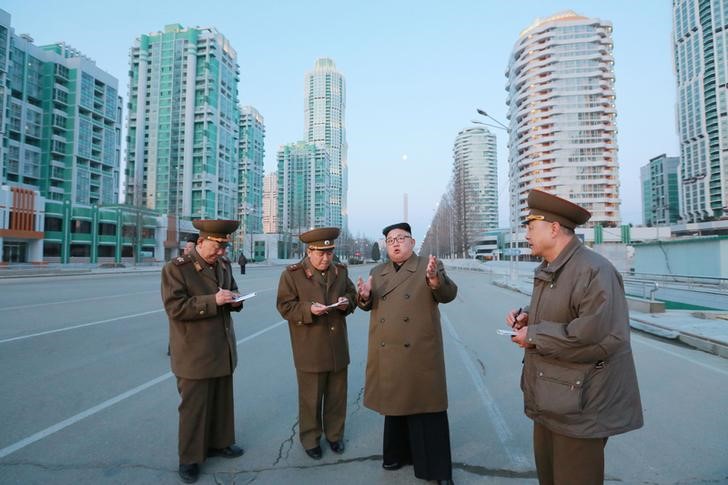 © Reuters. El Ejército de EEUU dice que fracasa el lanzamiento de un misil norcoreano
