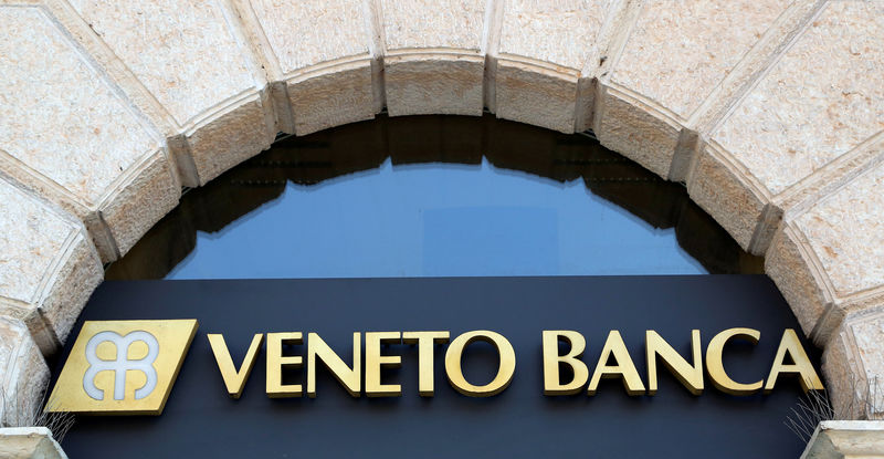 © Reuters. FILE PHOTO: The logo of Veneto bank is seen Verona