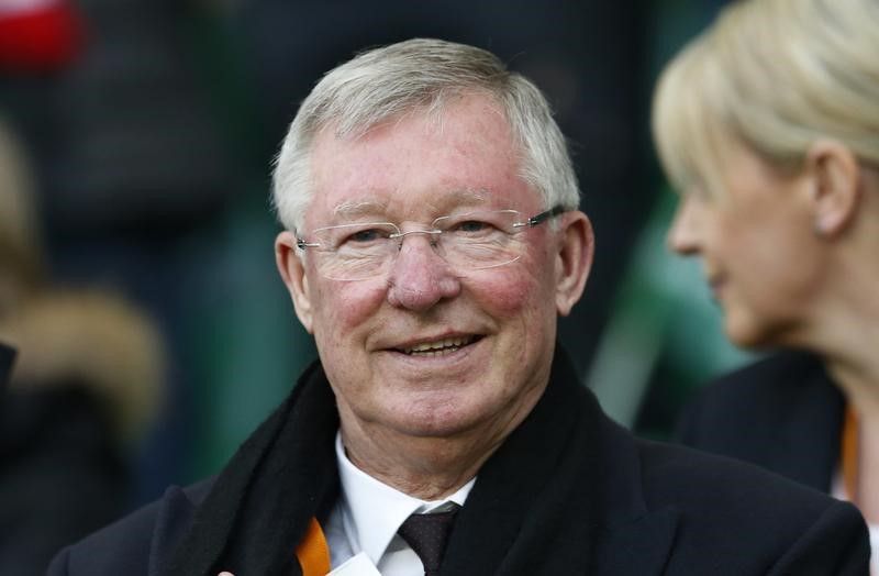 © Reuters. Sir Alex Ferguson in the stands