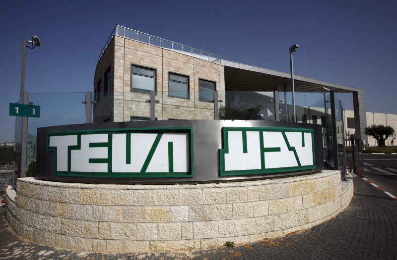 © Reuters. L'ISRAÉLIEN TEVA POURRAIT SUPPRIMER 6.000 POSTES