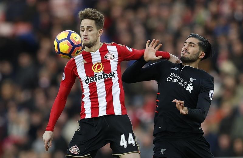 © Reuters. Liverpool's Emre Can in action with Sunderland's Adnan Januzaj