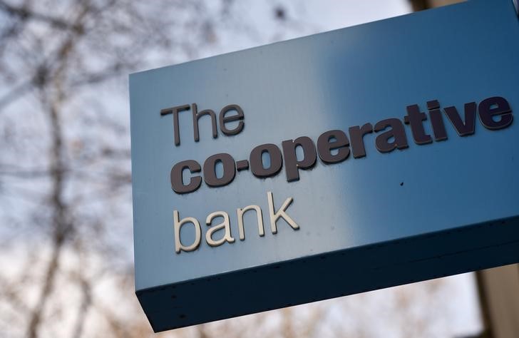 © Reuters. A sign hangs outside of a branch of The Co-operative Bank in London