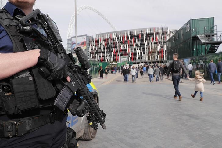 © Reuters. رئيسة وزراء بريطانيا: سنجري تدريبات ضخمة على مكافحة الإرهاب في أكتوبر