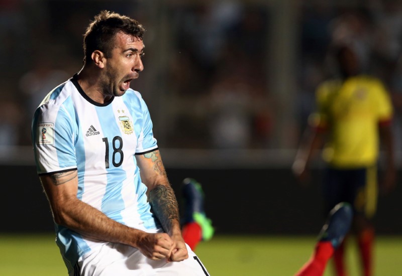 © Reuters. Football Soccer - Argentina v Colombia - World Cup 2018 Qualifiers