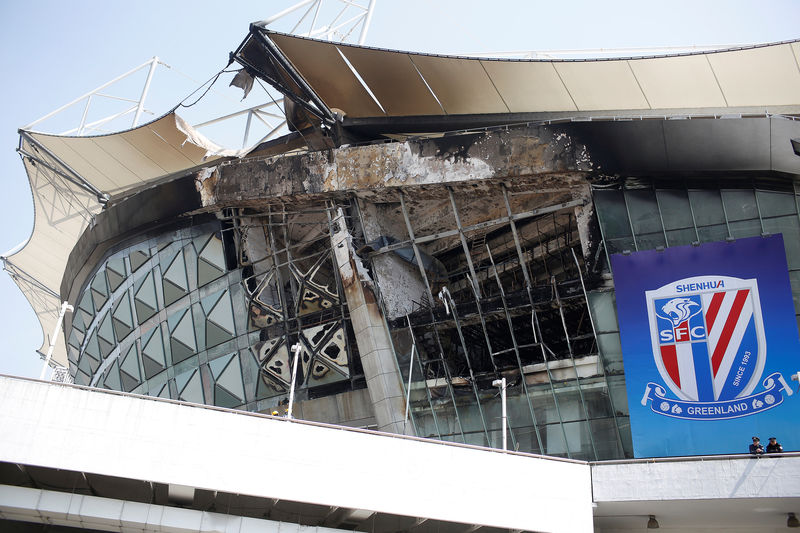 © Reuters. A view of the site where a fire broke out at the Shanghai Hongkou soccer stadium in Shanghai