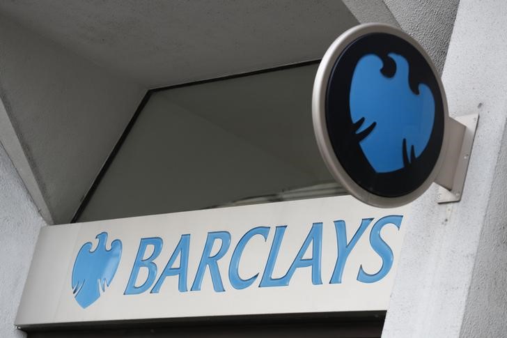 © Reuters. A Barclays sign is seen outside a branch of the bank in London