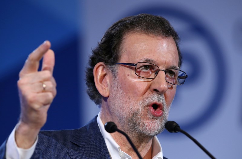 © Reuters. Rajoy promete 4.200 millones en infraestructuras para Cataluña hasta 2020