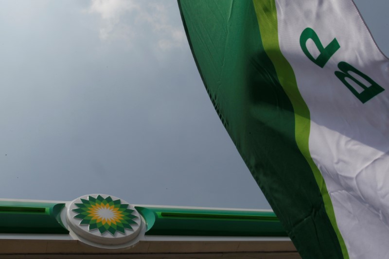 © Reuters. BP logo is seen at a new BP petrol station on the outskirts of Mexico City, Mexico