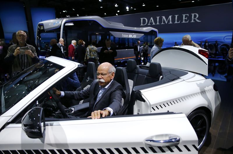 © Reuters. Daimler CEO Zetsche poses in the Mercedes Maybach 6 car before the Daimler annual shareholder meeting in Berlin