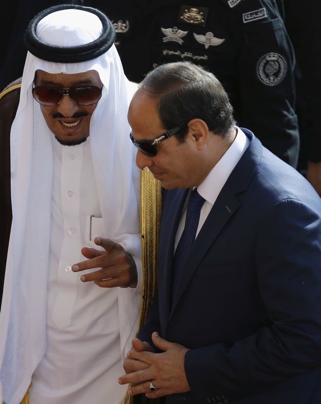 © Reuters. تلفزيون العربية: لقاء بين الملك سلمان والرئيس السيسي