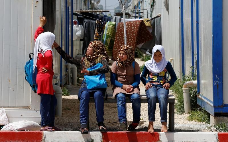 © Reuters. مفوضية اللاجئين :عدد اللاجئين السوريين في المنطقة تجاوز خمسة ملايين