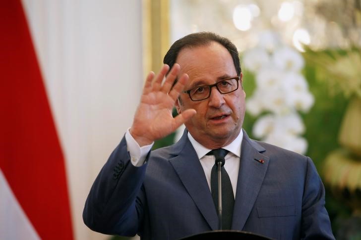© Reuters. Hollande dice que negociar la futura relación de la UE y Reino Unido debe esperar