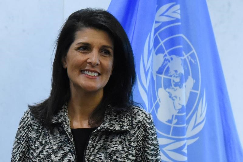 © Reuters. FILE PHOTO - Newly appointed U.S. Ambassador to the United Nations Nikki Haley presents her credentials to U.N. Secretary-General Antonio Guterres at U.N. headquarters in New York City